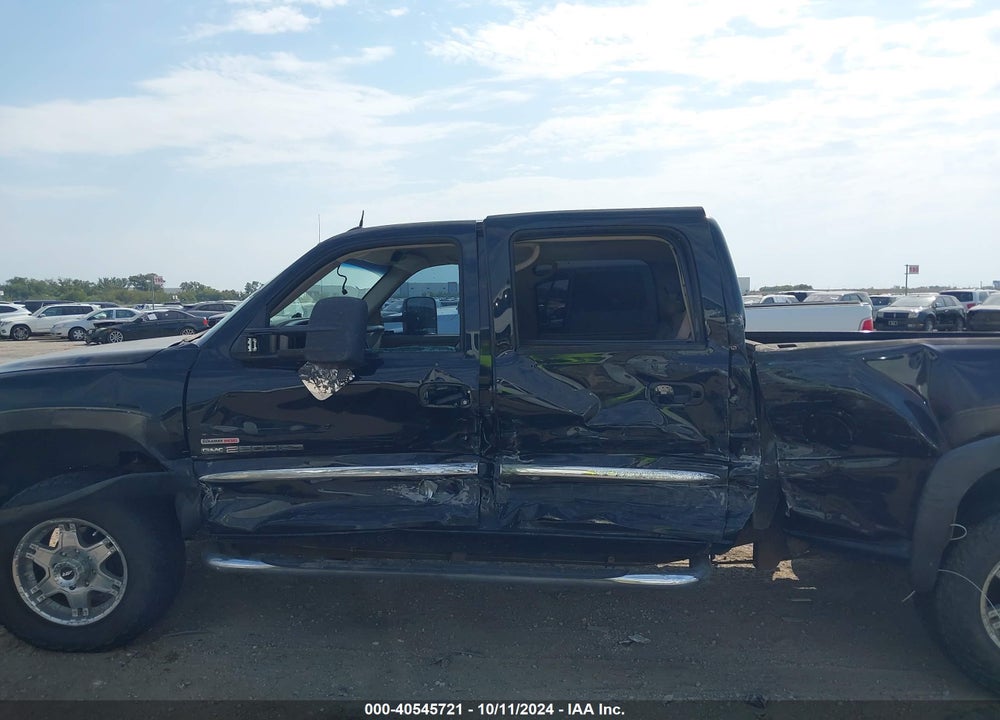 2005 GMC SIERRA 2500HD SLT VIN: 1GTHK23275F859452