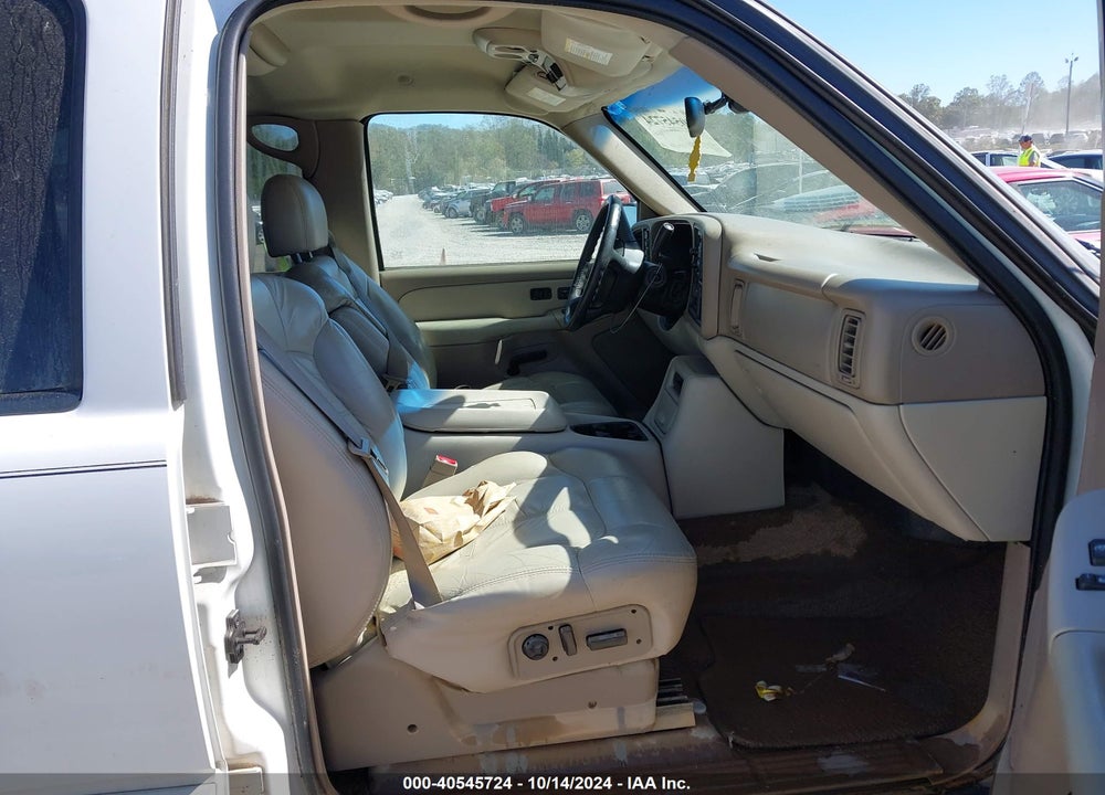 2002 CHEVROLET SUBURBAN 1500 LT VIN: 3GNFK16Z12G243886