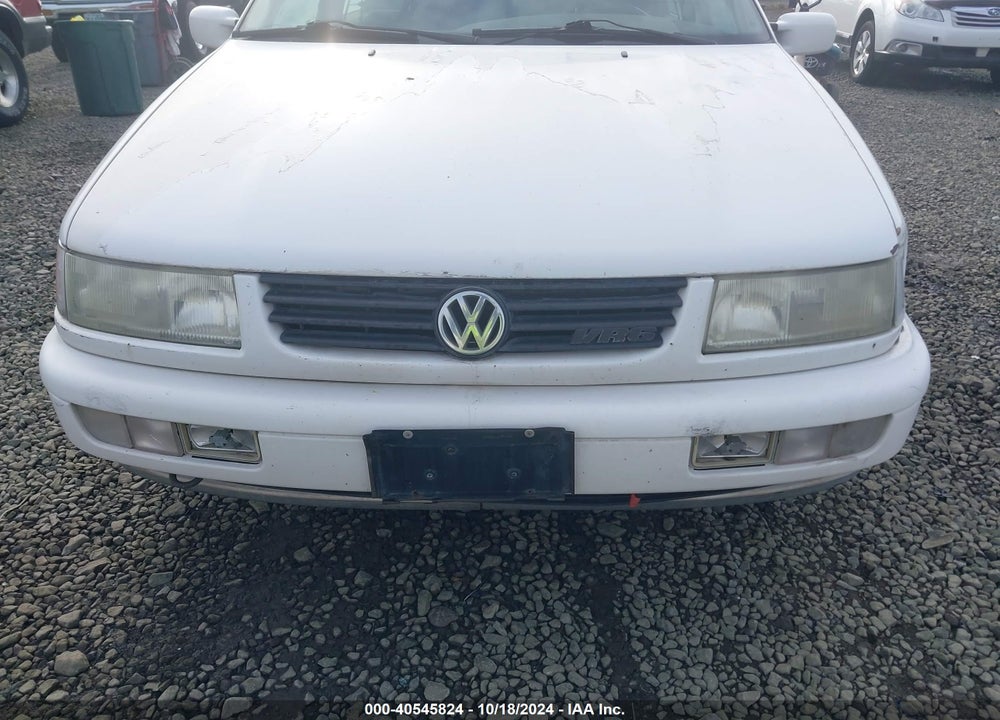 1995 VOLKSWAGEN PASSAT GLX VIN: WVWEE83A2SE071068