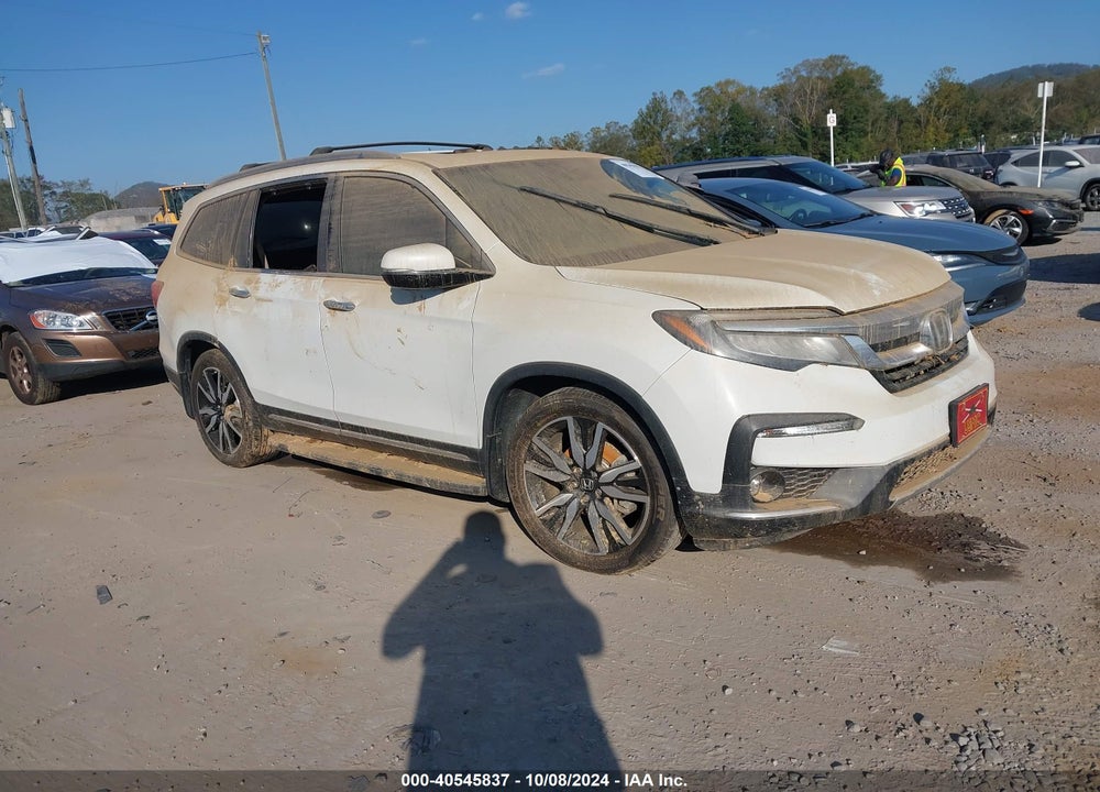 2021 HONDA PILOT AWD TOURING 7 PASSENGER VIN: 5FNYF6H68MB051881