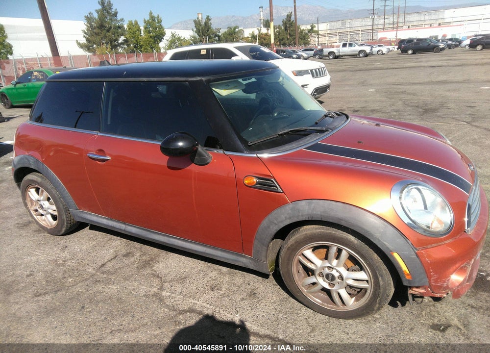 2013 MINI HARDTOP COOPER VIN: WMWSU3C5XDT677743