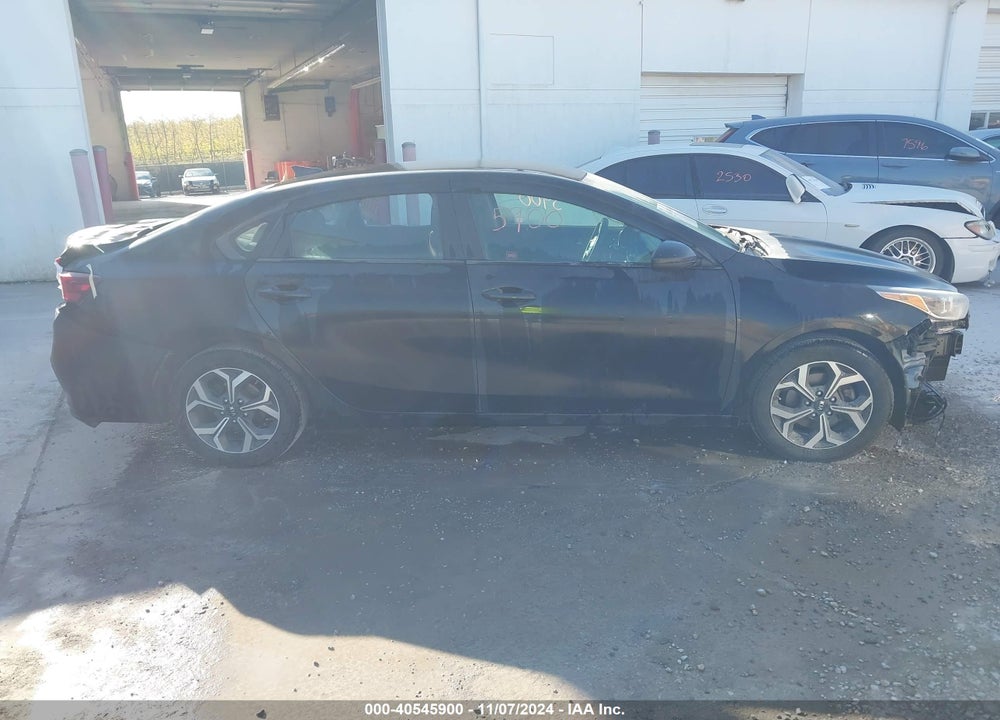 2019 KIA FORTE LXS VIN: 3KPF24AD1KE059341