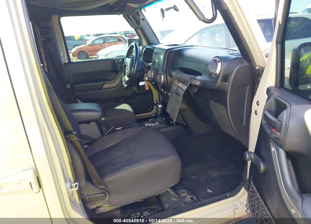 2017 JEEP WRANGLER UNLIMITED SPORT VIN: 1C4BJWDG0HL634774