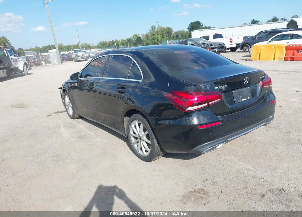 2019 MERCEDES-BENZ A 220 4MATIC VIN: WDD3G4FB4KW025918