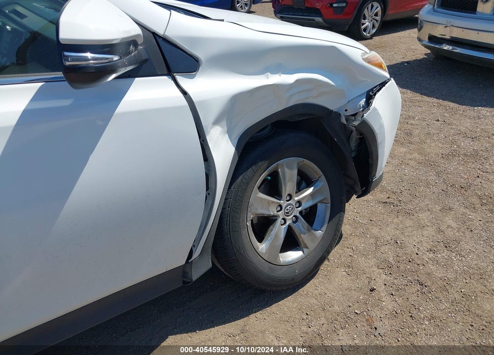 2015 TOYOTA RAV4 XLE VIN: JTMRFREV9FD139754