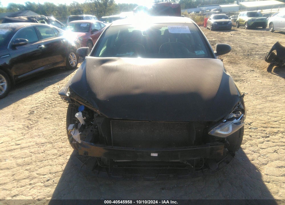 2017 HYUNDAI ELANTRA SE VIN: KMHD74LFXHU422202