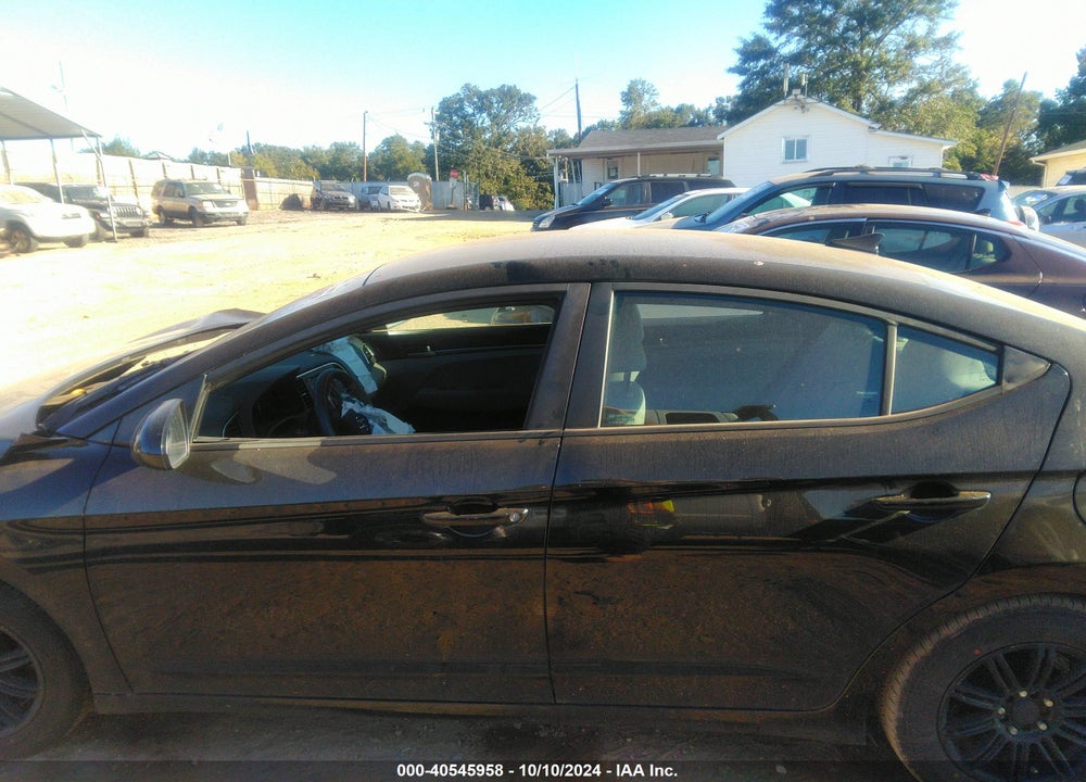 2017 HYUNDAI ELANTRA SE VIN: KMHD74LFXHU422202