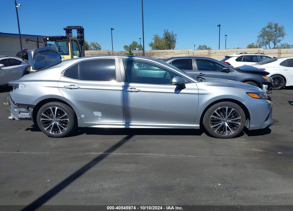 2019 TOYOTA CAMRY SE VIN: 4T1B11HK7KU228196
