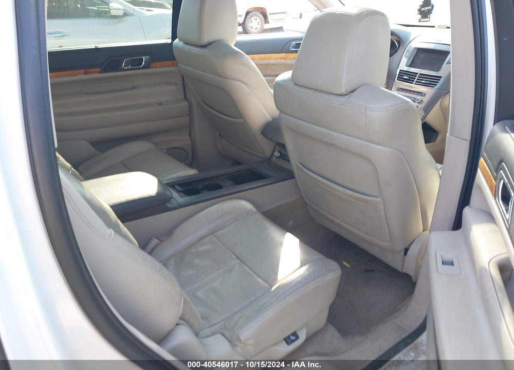 2010 LINCOLN MKT ECOBOOST VIN: 2LMHJ5AT7ABJ28080