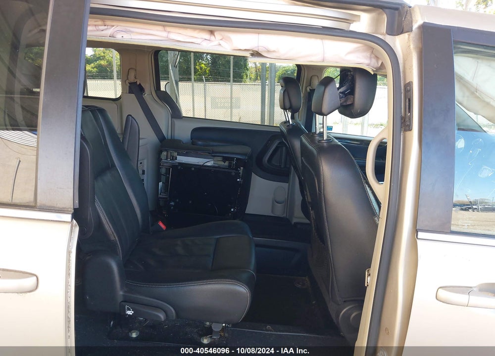 2015 CHRYSLER TOWN & COUNTRY TOURING VIN: 2C4RC1BG3FR551519