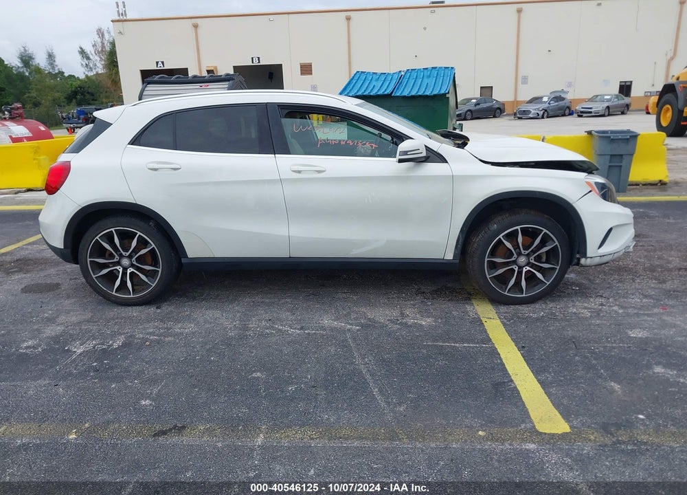 2015 MERCEDES-BENZ GLA 250 VIN: WDCTG4EB1FJ146527
