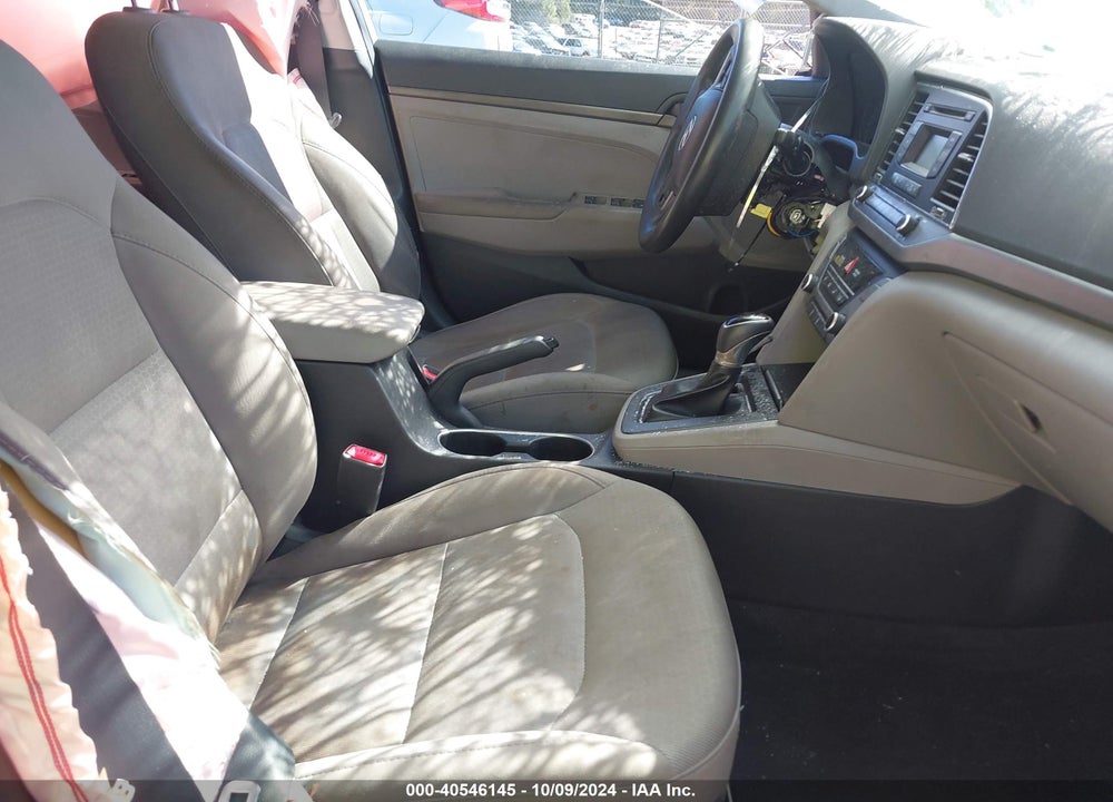 2017 HYUNDAI ELANTRA SE VIN: 5NPD74LF1HH207709