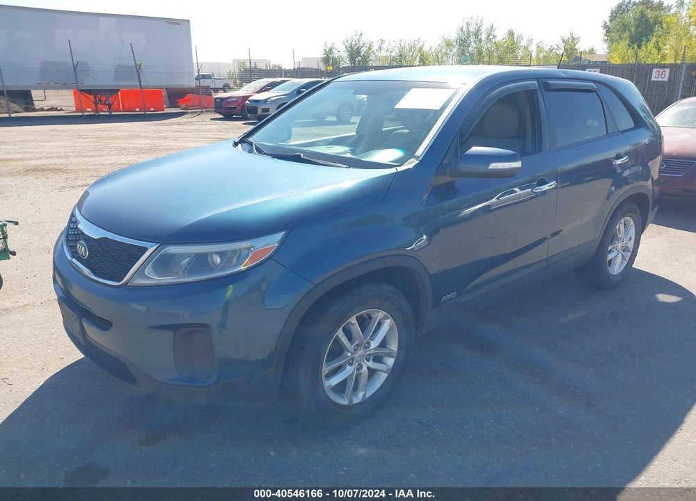 2015 KIA SORENTO LX VIN: 5XYKTCA60FG599473