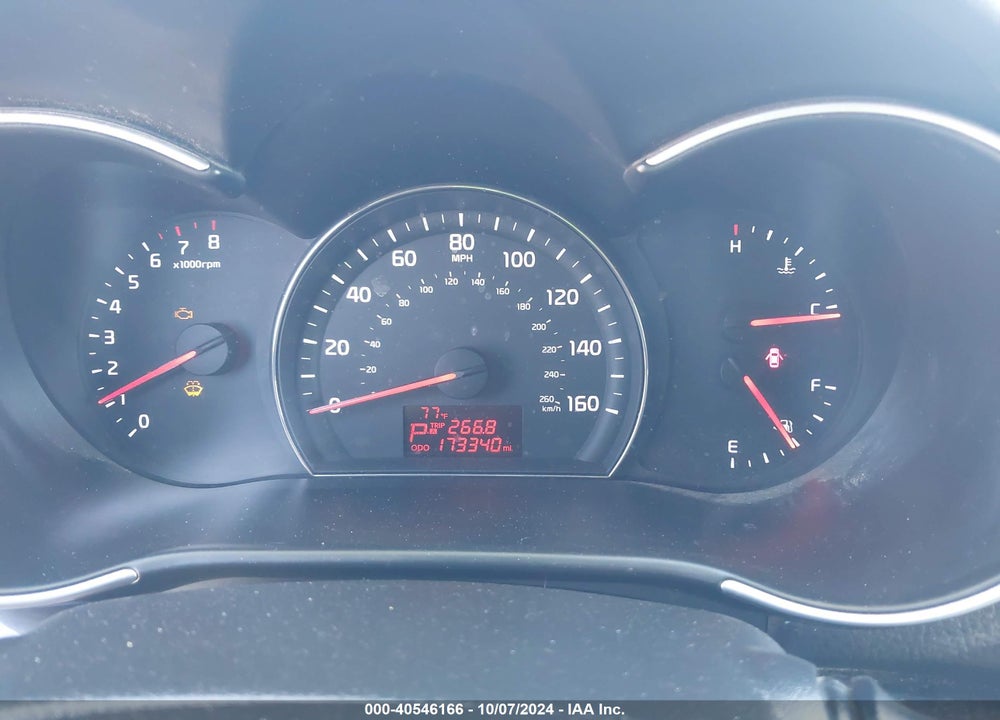 2015 KIA SORENTO LX VIN: 5XYKTCA60FG599473