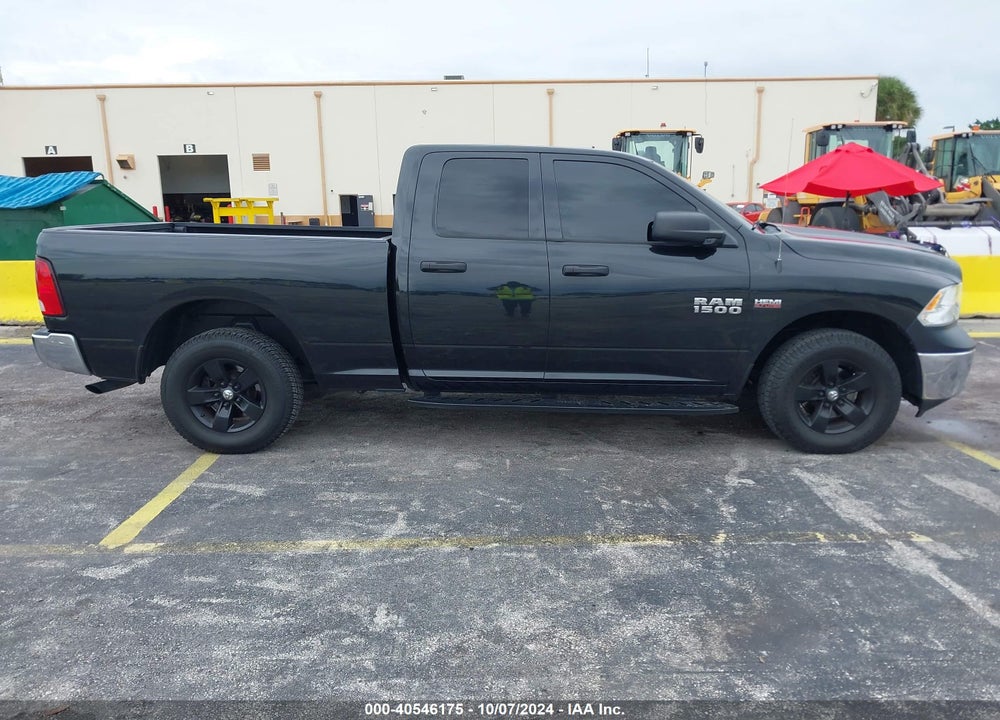 2017 RAM 1500 TRADESMAN QUAD CAB 4X4 6'4 BOX VIN: 1C6RR7FT8HS554322