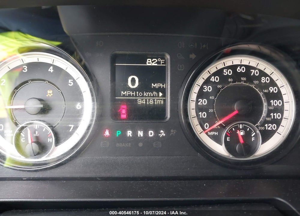 2017 RAM 1500 TRADESMAN QUAD CAB 4X4 6'4 BOX VIN: 1C6RR7FT8HS554322