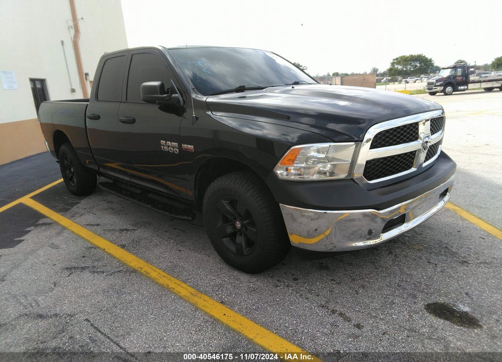 2017 RAM 1500 TRADESMAN QUAD CAB 4X4 6'4 BOX VIN: 1C6RR7FT8HS554322