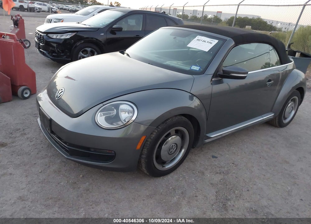 2013 VOLKSWAGEN BEETLE VIN: 3VW5X7AT5DM802918