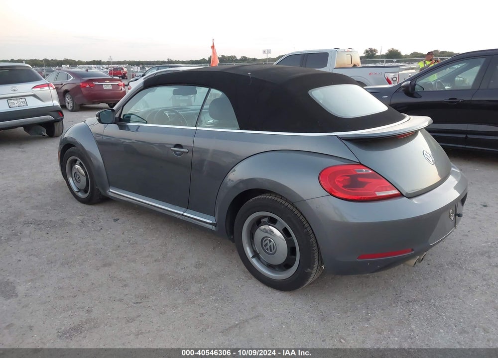 2013 VOLKSWAGEN BEETLE VIN: 3VW5X7AT5DM802918