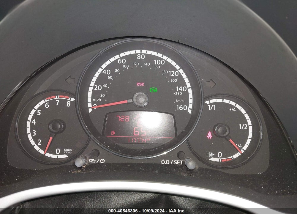2013 VOLKSWAGEN BEETLE VIN: 3VW5X7AT5DM802918