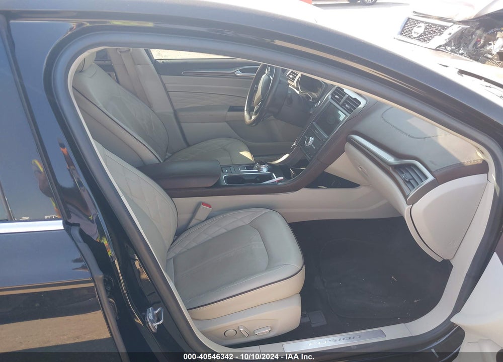 2017 FORD FUSION PLATINUM VIN: 3FA6P0D90HR290417