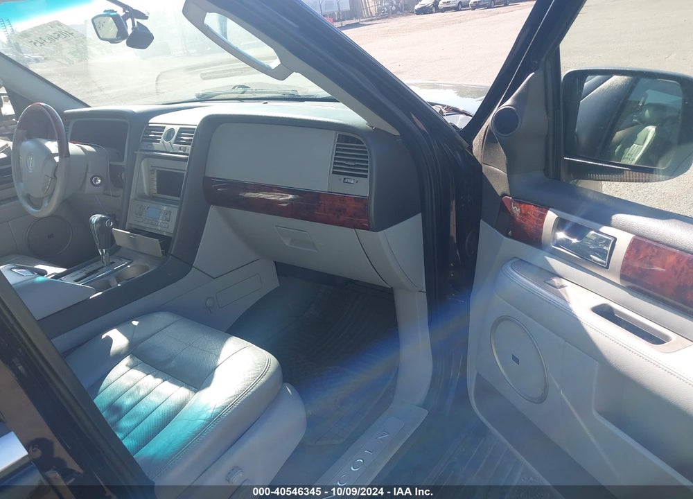 2006 LINCOLN NAVIGATOR LUXURY/ULTIMATE VIN: 5LMFU28566LJ19763
