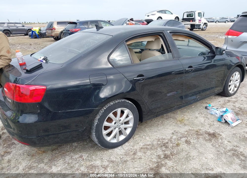2011 VOLKSWAGEN JETTA 2.5L SE VIN: 3VWDX7AJ3BM304398