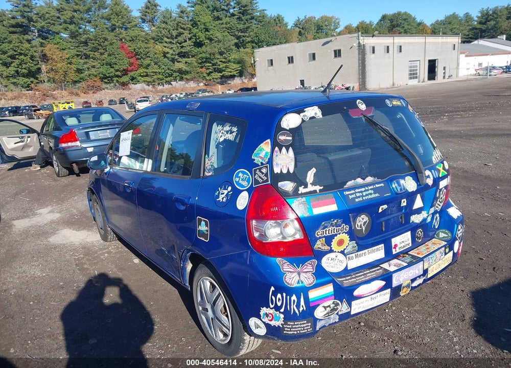 2007 HONDA FIT VIN: JHMGD384X7S044807