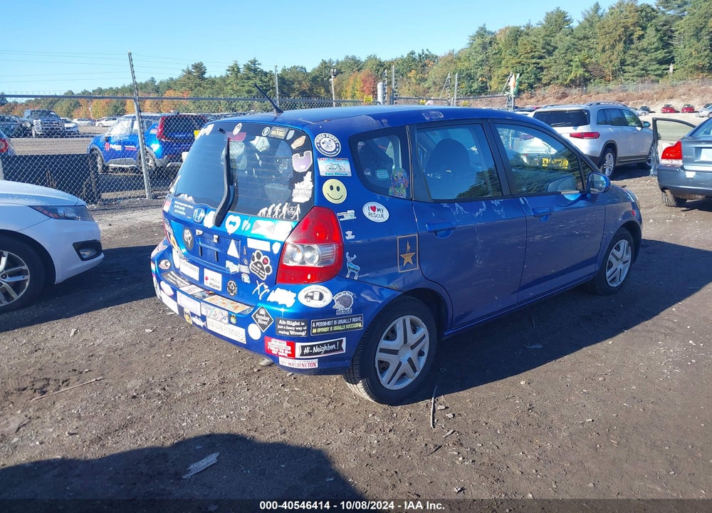 2007 HONDA FIT VIN: JHMGD384X7S044807