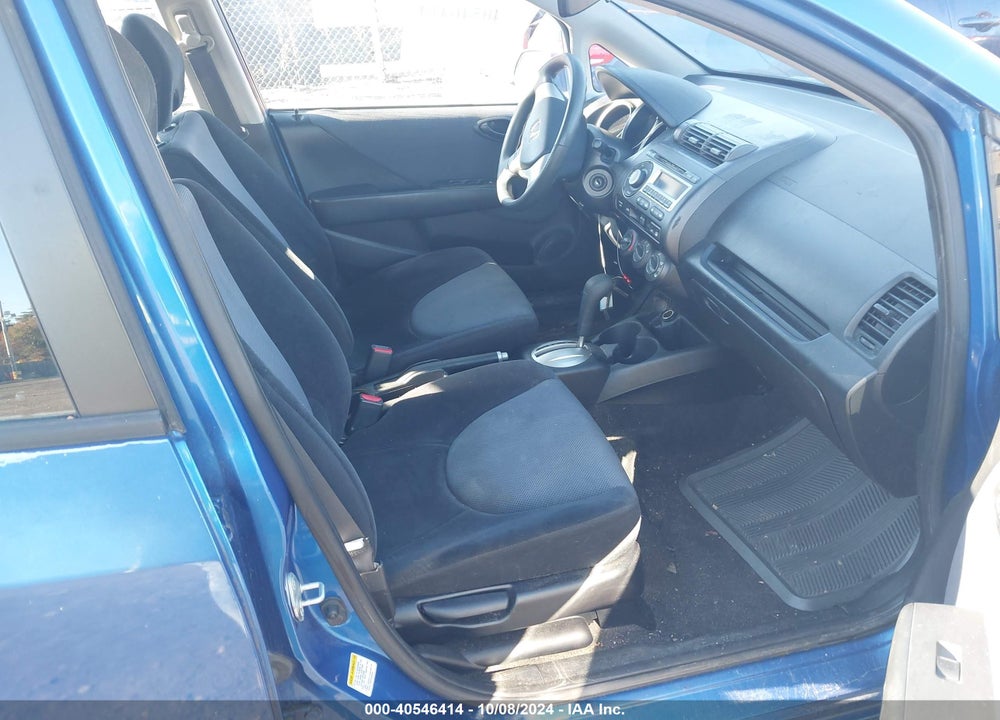 2007 HONDA FIT VIN: JHMGD384X7S044807