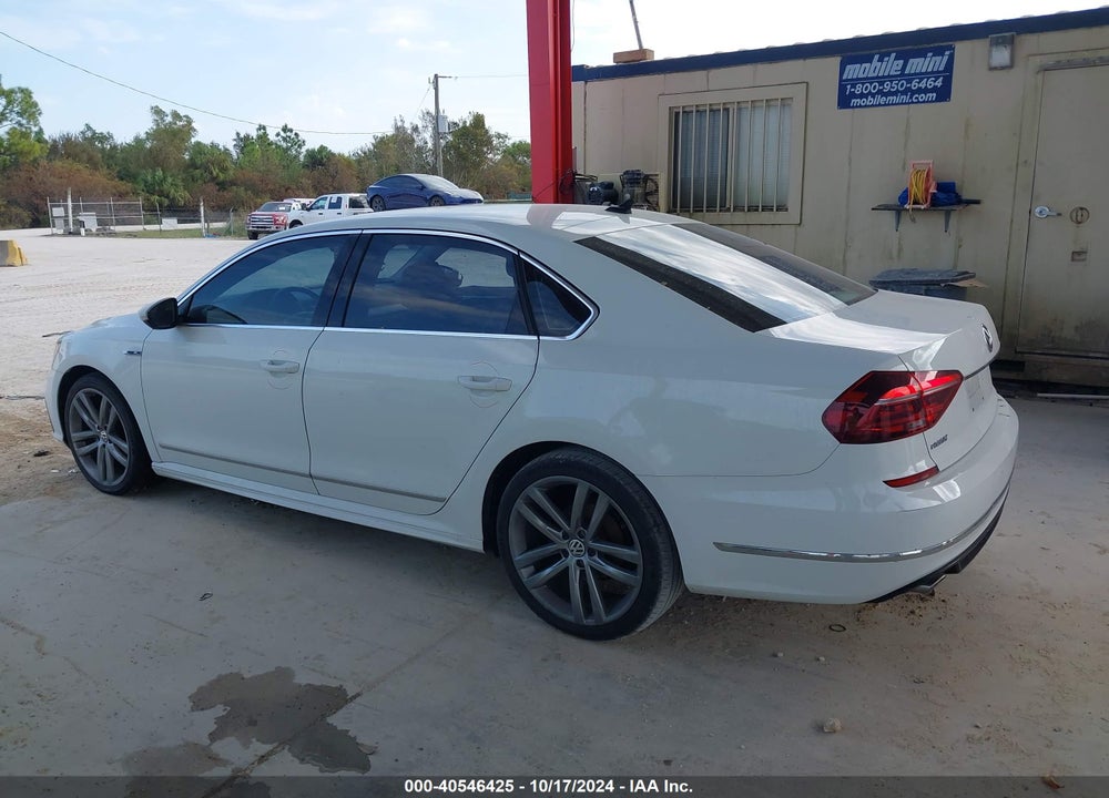 2017 VOLKSWAGEN PASSAT 1.8T R-LINE VIN: 1VWDT7A30HC073550