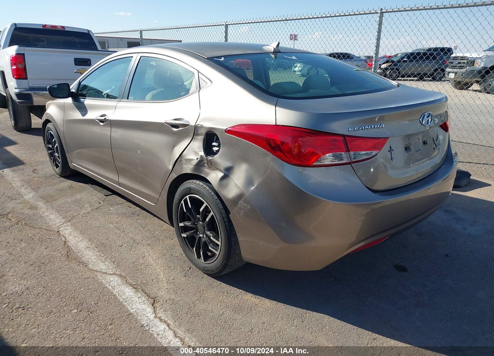 2013 HYUNDAI ELANTRA GLS VIN: 5NPDH4AE5DH215779
