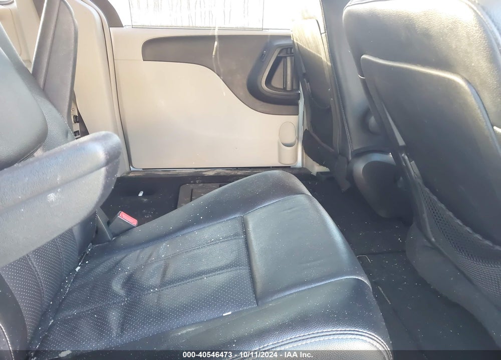 2015 CHRYSLER TOWN & COUNTRY TOURING-L VIN: 2C4RC1CG0FR601033