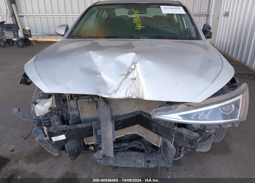 2019 HYUNDAI ELANTRA SE VIN: 5NPD74LF6KH496531