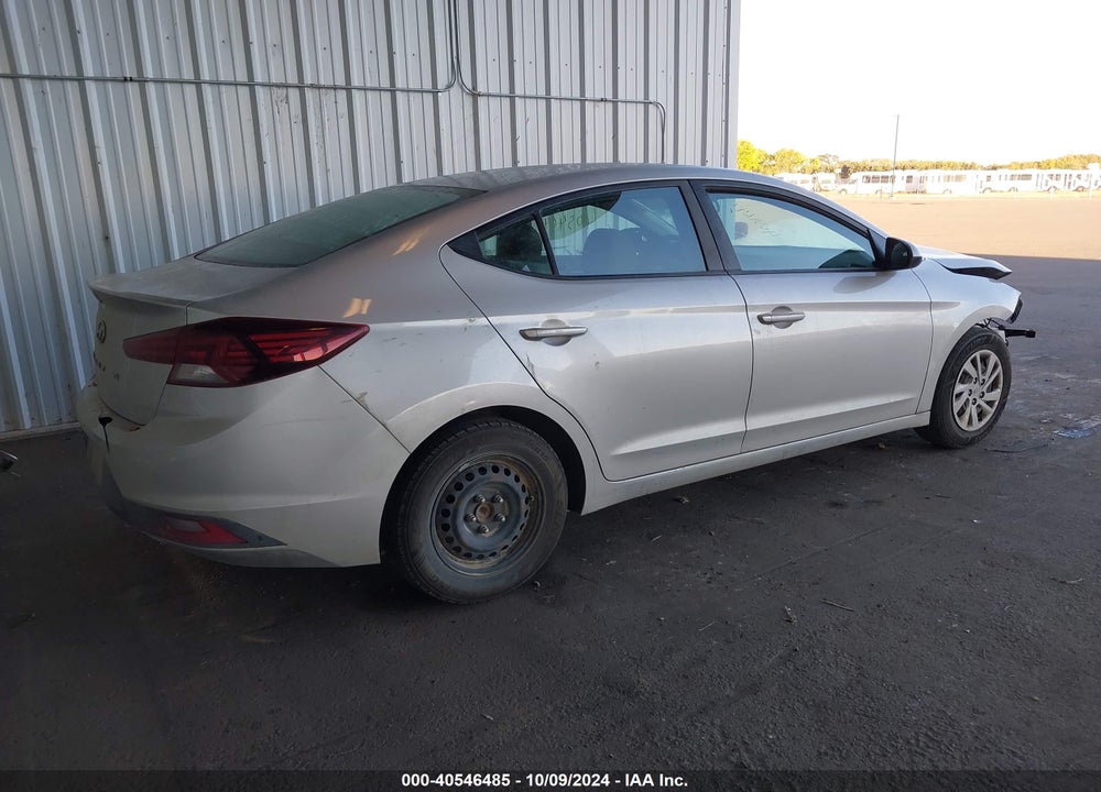 2019 HYUNDAI ELANTRA SE VIN: 5NPD74LF6KH496531