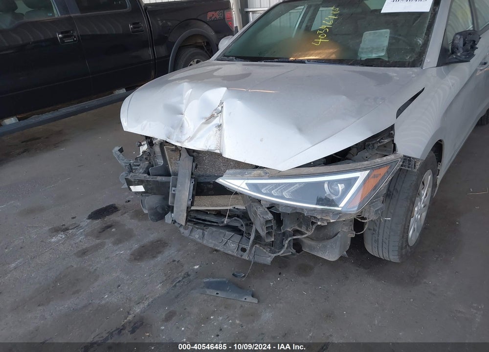 2019 HYUNDAI ELANTRA SE VIN: 5NPD74LF6KH496531