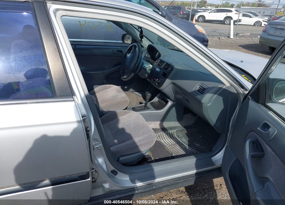1998 HONDA CIVIC LX VIN: 2HGEJ6679WH613640