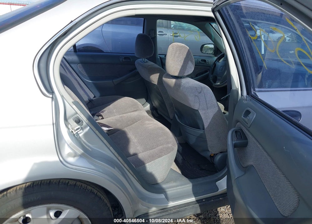 1998 HONDA CIVIC LX VIN: 2HGEJ6679WH613640
