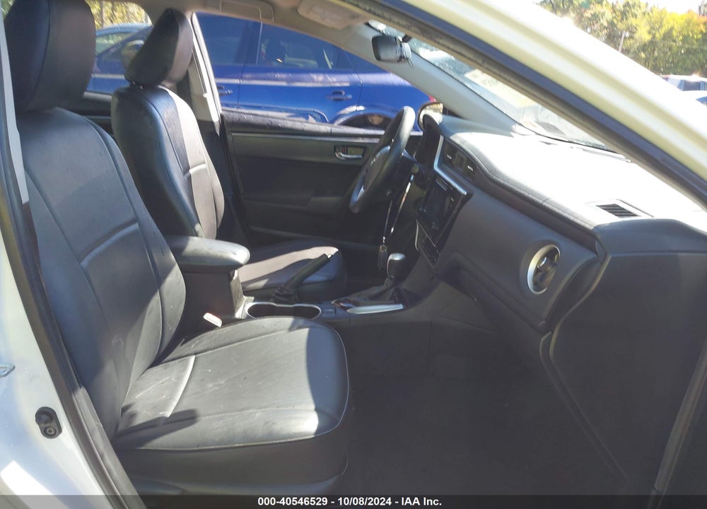 2017 TOYOTA COROLLA LE VIN: 5YFBURHE3HP596742