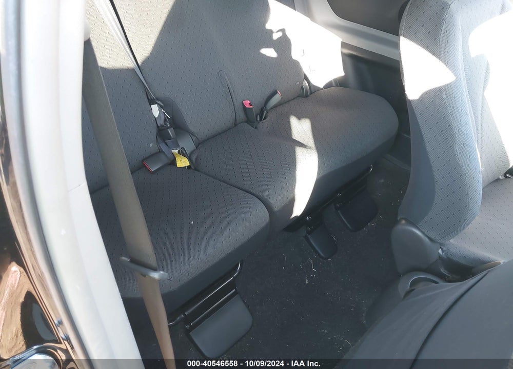 2010 TOYOTA YARIS VIN: JTDJT4K36A5280408