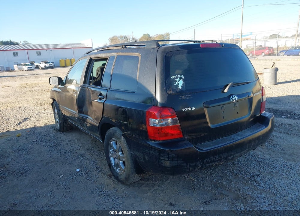 2005 TOYOTA HIGHLANDER VIN: JTEGD21A850118886