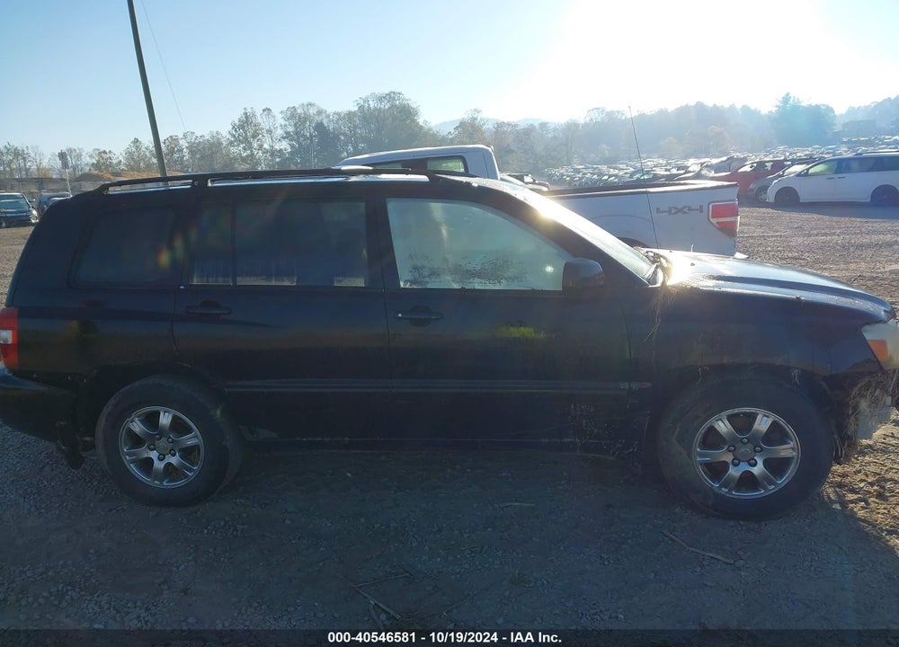 2005 TOYOTA HIGHLANDER VIN: JTEGD21A850118886