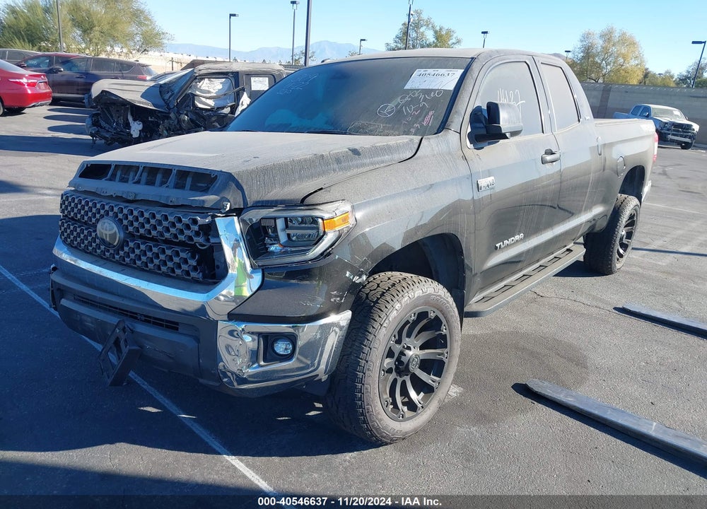 2018 TOYOTA TUNDRA SR5 5.7L V8 VIN: 5TFUY5F18JX700736