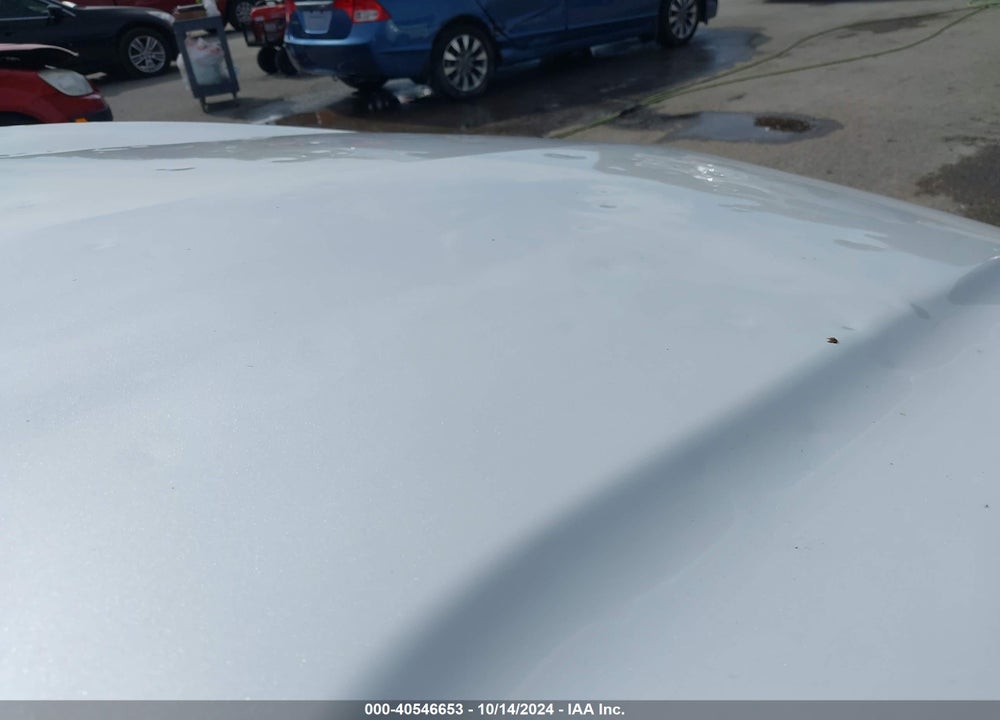 2018 CHEVROLET EQUINOX LT VIN: 2GNAXKEX4J6247488