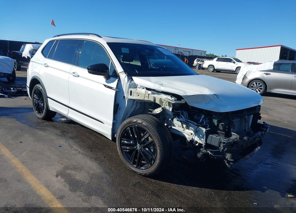 2022 VOLKSWAGEN TIGUAN 2.0T SE R-LINE BLACK VIN: 3VVCB7AX6NM107619