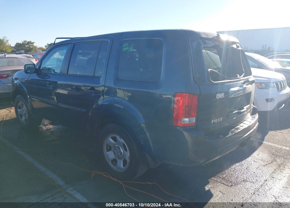 2010 HONDA PILOT LX VIN: 5FNYF4H2XAB010858
