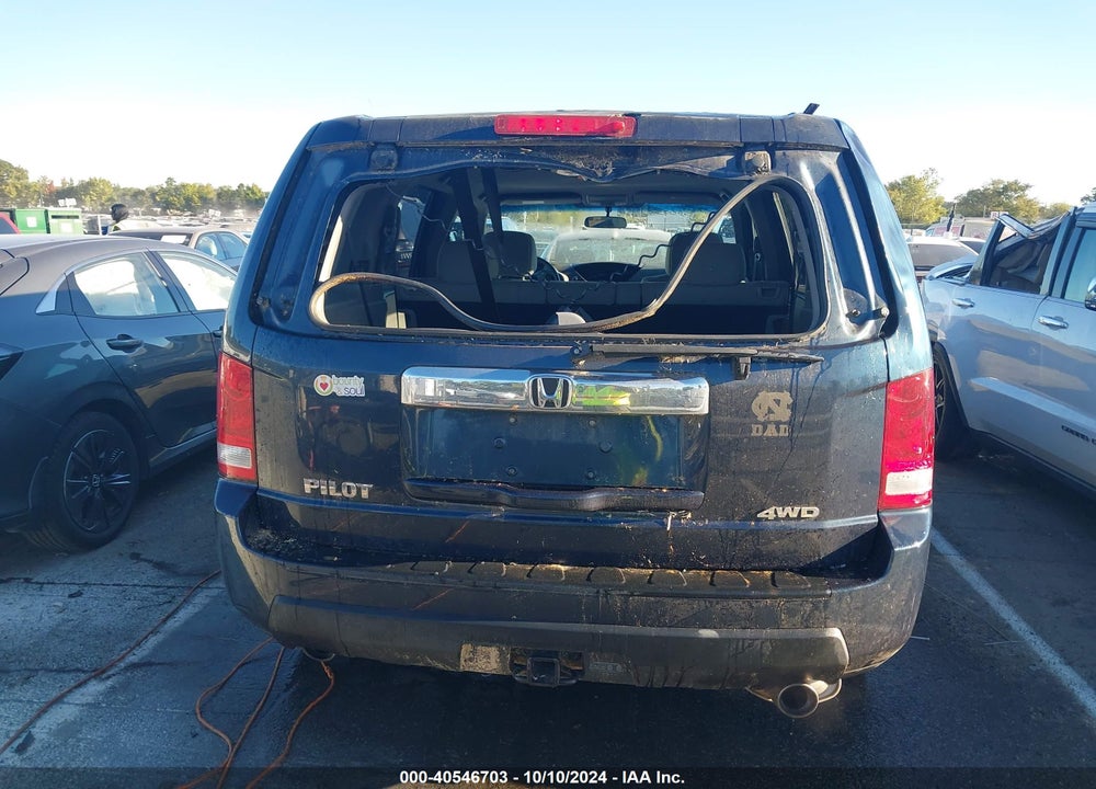 2010 HONDA PILOT LX VIN: 5FNYF4H2XAB010858