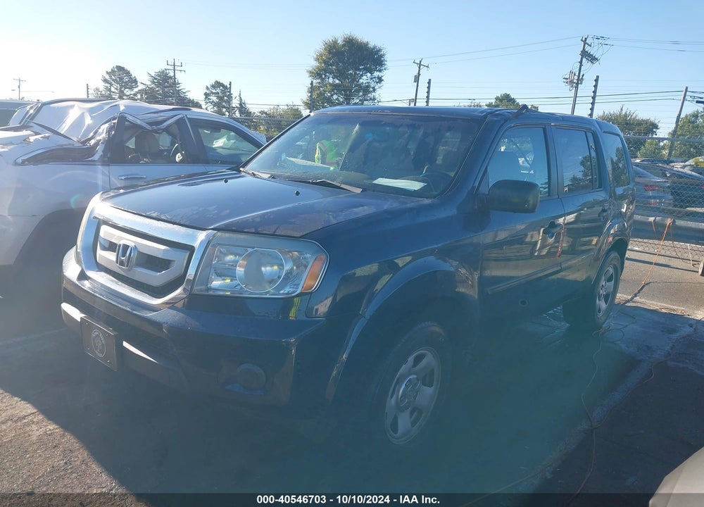 2010 HONDA PILOT LX VIN: 5FNYF4H2XAB010858