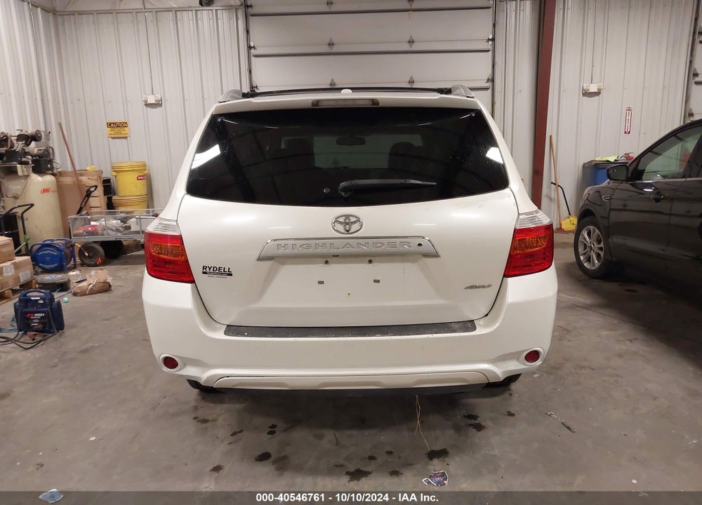2010 TOYOTA HIGHLANDER LIMITED V6 VIN: 5TDDK3EH5AS026054