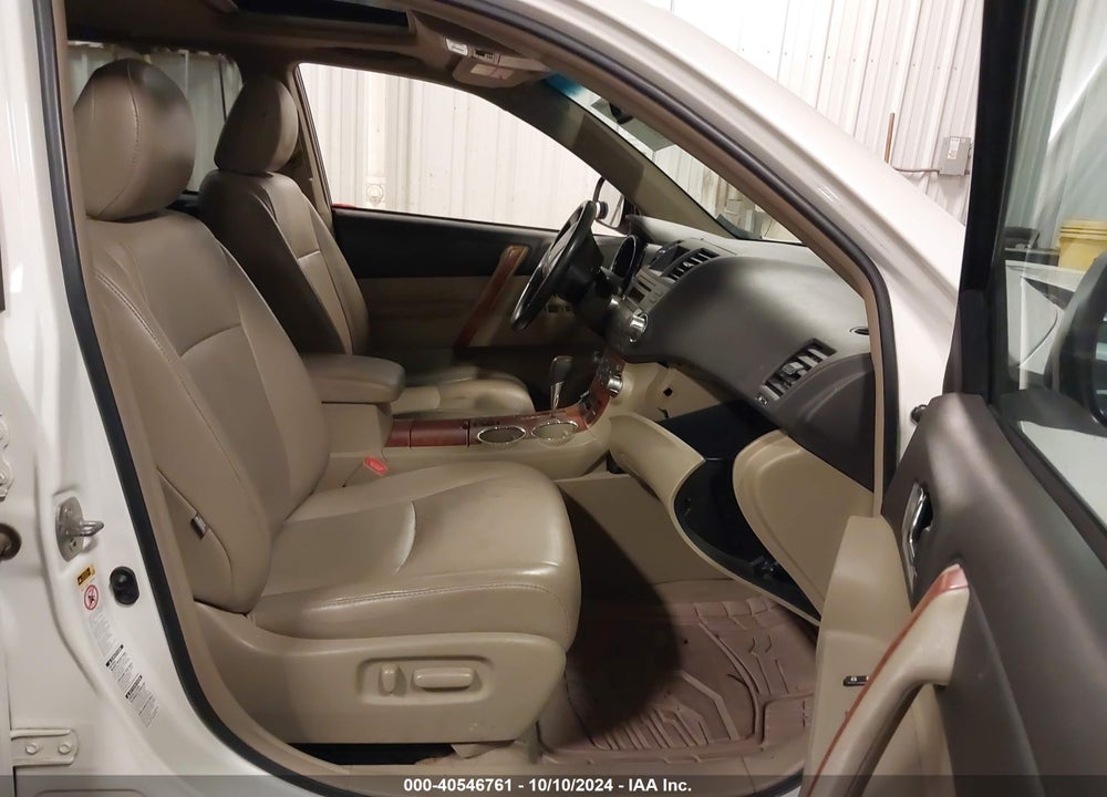 2010 TOYOTA HIGHLANDER LIMITED V6 VIN: 5TDDK3EH5AS026054